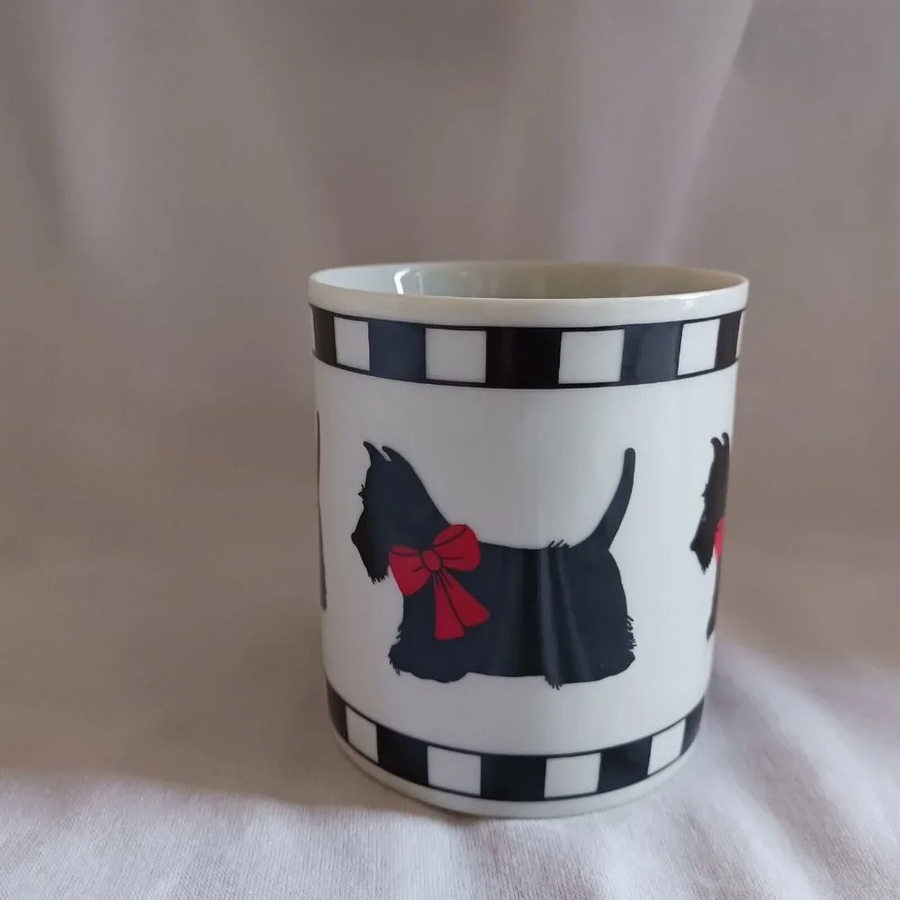 Dept 56 Scottie Dog Mug Cup Porcelain Black and White Checker‎ Border